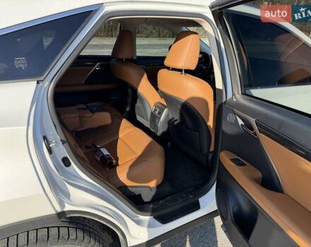 Белый Лексус РХ, объемом двигателя 2 л и пробегом 70 тыс. км за 41500 $, фото 17 на Automoto.ua