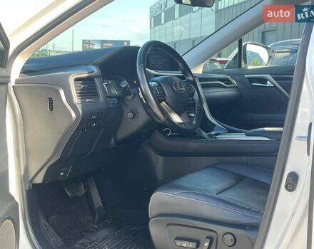 Лексус РХ 2021 в Львове на Automoto.ua Белый Лексус РХ, объемом двигателя 2 л и пробегом 104 тыс. км за 42290 $, фото 43 на Automoto.ua