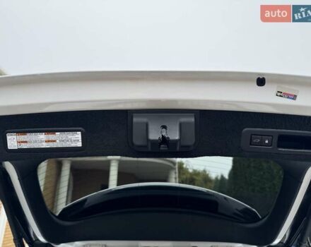 Белый Лексус РХ, объемом двигателя 3.46 л и пробегом 1 тыс. км за 65000 $, фото 11 на Automoto.ua