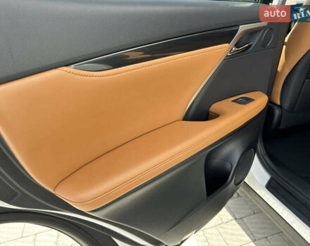 Белый Лексус РХ, объемом двигателя 2 л и пробегом 47 тыс. км за 53000 $, фото 10 на Automoto.ua