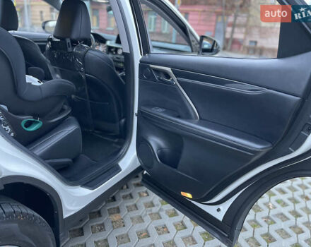 Белый Лексус РХ, объемом двигателя 2 л и пробегом 97 тыс. км за 42800 $, фото 57 на Automoto.ua