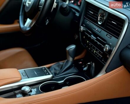 Білий Лексус РХ, об'ємом двигуна 2 л та пробігом 87 тис. км за 35990 $, фото 12 на Automoto.ua