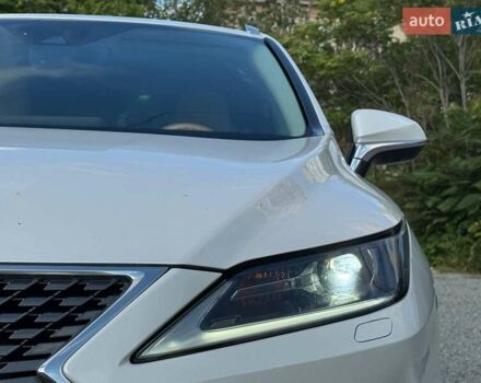 Лексус РХ 2021 в Днепре (Днепропетровске) на Automoto.ua Белый Лексус РХ, объемом двигателя 3.5 л и пробегом 70 тыс. км за 45000 $, фото 8 на Automoto.ua