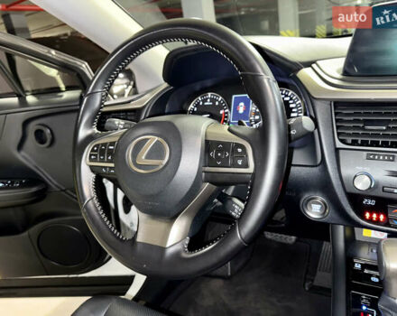 Білий Лексус РХ, об'ємом двигуна 2 л та пробігом 69 тис. км за 48500 $, фото 42 на Automoto.ua