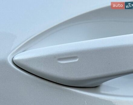 Белый Лексус РХ, объемом двигателя 3.46 л и пробегом 61 тыс. км за 57500 $, фото 38 на Automoto.ua