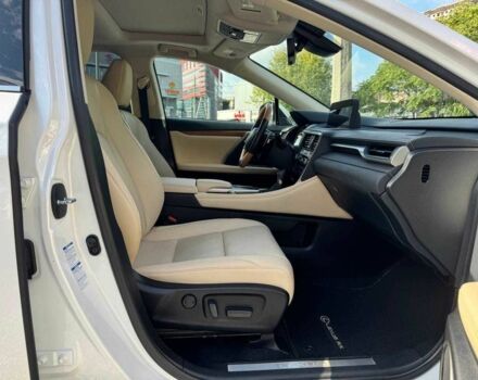 Лексус РХ 2021 у Дніпро (Дніпропетровську) на Automoto.ua Білий Лексус РХ, об'ємом двигуна 3.5 л та пробігом 70 тис. км за 45000 $, фото 16 на Automoto.ua