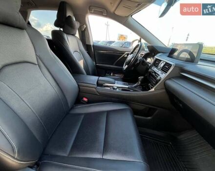 Лексус РХ 2021 в Львове на Automoto.ua Белый Лексус РХ, объемом двигателя 2 л и пробегом 104 тыс. км за 42290 $, фото 15 на Automoto.ua