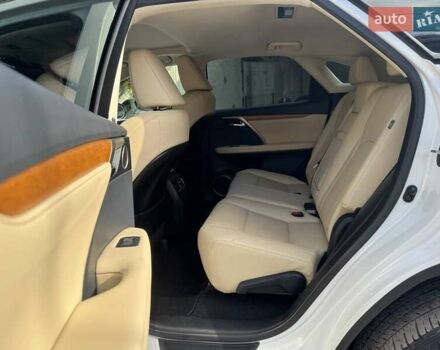 Лексус РХ 2021 в Днепре (Днепропетровске) на Automoto.ua Белый Лексус РХ, объемом двигателя 3.5 л и пробегом 70 тыс. км за 45000 $, фото 14 на Automoto.ua