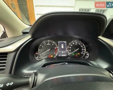 Білий Лексус РХ, об'ємом двигуна 2 л та пробігом 56 тис. км за 46700 $, фото 18 на Automoto.ua