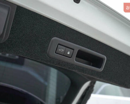 Белый Лексус РХ, объемом двигателя 3.5 л и пробегом 40 тыс. км за 60542 $, фото 10 на Automoto.ua