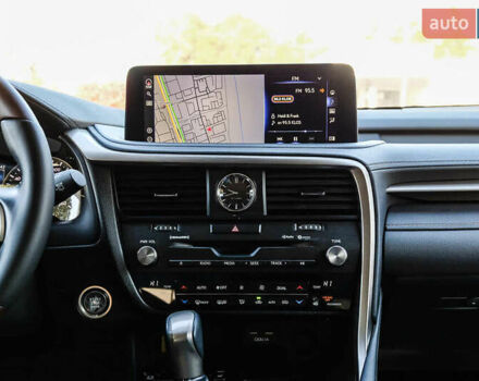 Белый Лексус РХ, объемом двигателя 3.46 л и пробегом 51 тыс. км за 17500 $, фото 15 на Automoto.ua