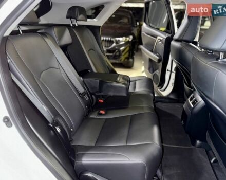 Білий Лексус РХ, об'ємом двигуна 2 л та пробігом 69 тис. км за 43500 $, фото 31 на Automoto.ua