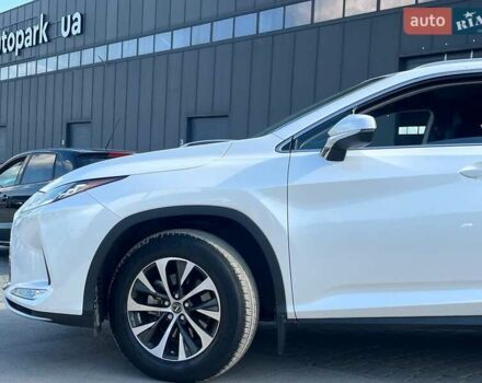 Лексус РХ 2021 у Львові на Automoto.ua Білий Лексус РХ, об'ємом двигуна 2 л та пробігом 104 тис. км за 47740 $, фото 34 на Automoto.ua