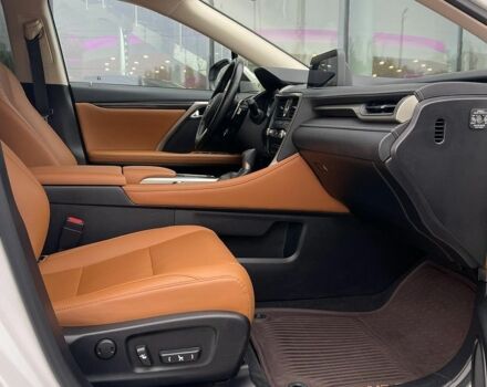 Білий Лексус РХ, об'ємом двигуна 2 л та пробігом 90 тис. км за 38845 $, фото 5 на Automoto.ua