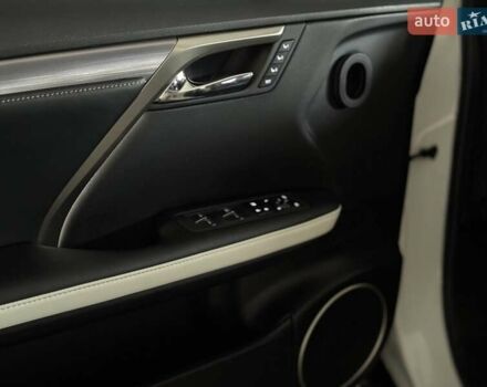 Лексус РХ 2021 в Киеве на Automoto.ua Белый Лексус РХ, объемом двигателя 3.46 л и пробегом 32 тыс. км за 56000 $, фото 13 на Automoto.ua