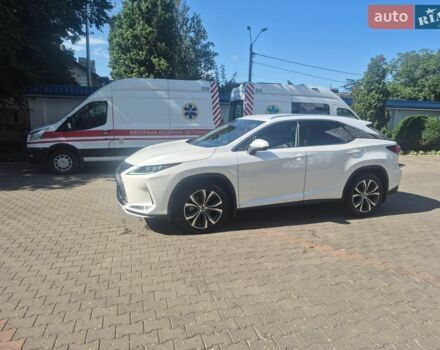 Белый Лексус РХ, объемом двигателя 2 л и пробегом 36 тыс. км за 49999 $, фото 1 на Automoto.ua
