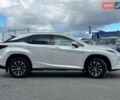 Лексус РХ 2021 в Львове на Automoto.ua Белый Лексус РХ, объемом двигателя 2 л и пробегом 104 тыс. км за 42290 $, фото 9 на Automoto.ua