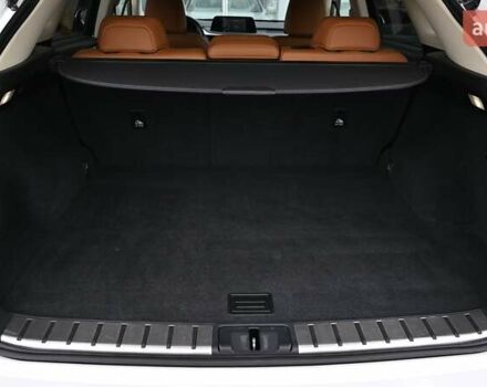 Белый Лексус РХ, объемом двигателя 2 л и пробегом 107 тыс. км за 41069 $, фото 9 на Automoto.ua