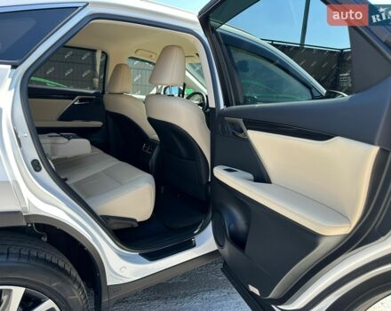 Білий Лексус РХ, об'ємом двигуна 2 л та пробігом 26 тис. км за 49500 $, фото 26 на Automoto.ua
