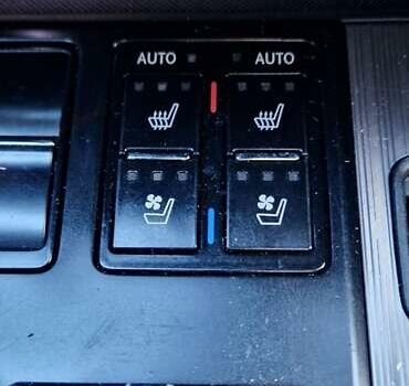 Білий Лексус РХ, об'ємом двигуна 3.46 л та пробігом 136 тис. км за 54000 $, фото 30 на Automoto.ua