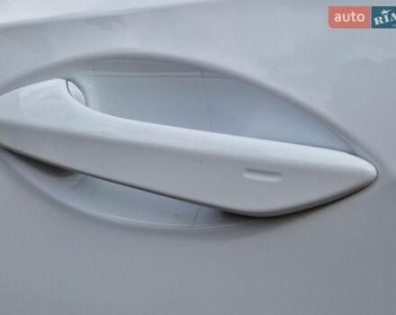 Белый Лексус РХ, объемом двигателя 3.46 л и пробегом 142 тыс. км за 52500 $, фото 14 на Automoto.ua