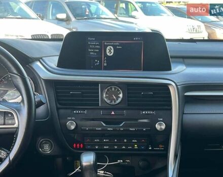 Лексус РХ 2021 в Львове на Automoto.ua Белый Лексус РХ, объемом двигателя 2 л и пробегом 104 тыс. км за 42290 $, фото 24 на Automoto.ua