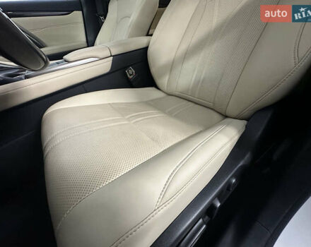 Білий Лексус РХ, об'ємом двигуна 3.5 л та пробігом 29 тис. км за 55500 $, фото 32 на Automoto.ua