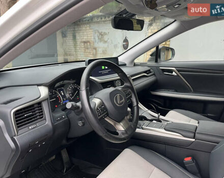 Белый Лексус РХ, объемом двигателя 2 л и пробегом 27 тыс. км за 55000 $, фото 6 на Automoto.ua