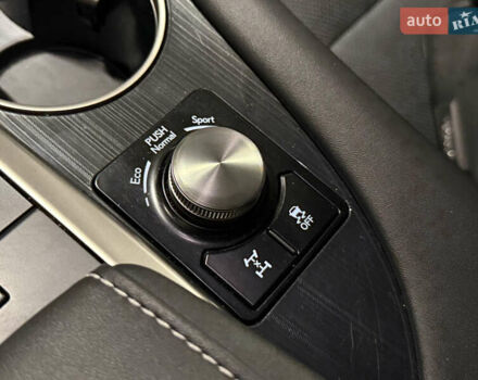 Белый Лексус РХ, объемом двигателя 3.46 л и пробегом 28 тыс. км за 53900 $, фото 29 на Automoto.ua