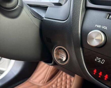 Белый Лексус РХ, объемом двигателя 2 л и пробегом 43 тыс. км за 53999 $, фото 40 на Automoto.ua