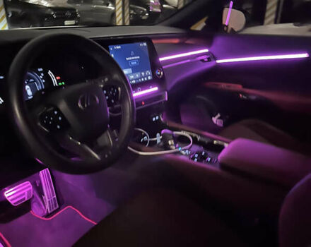 Білий Лексус РХ, об'ємом двигуна 2.4 л та пробігом 53 тис. км за 63500 $, фото 7 на Automoto.ua