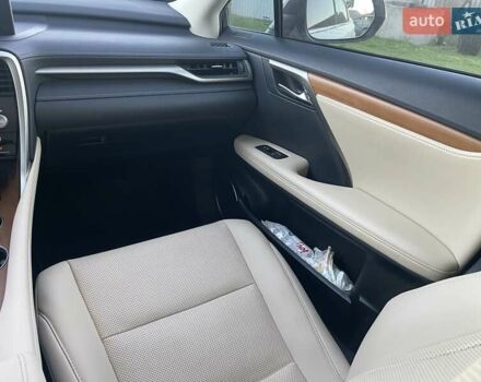 Белый Лексус РХ, объемом двигателя 3.5 л и пробегом 28 тыс. км за 56000 $, фото 28 на Automoto.ua