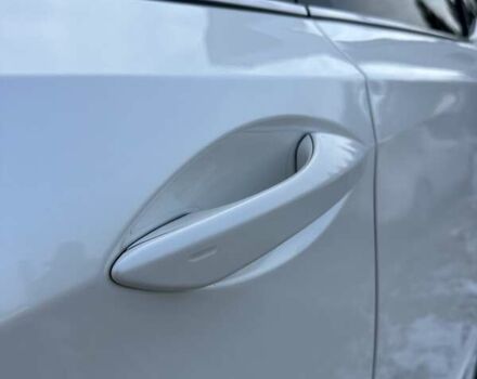 Белый Лексус РХ, объемом двигателя 2 л и пробегом 43 тыс. км за 53999 $, фото 21 на Automoto.ua