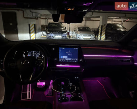 Лексус РХ 2022 у Києві на Automoto.ua Білий Лексус РХ, об'ємом двигуна 2.4 л та пробігом 53 тис. км за 67000 $, фото 5 на Automoto.ua