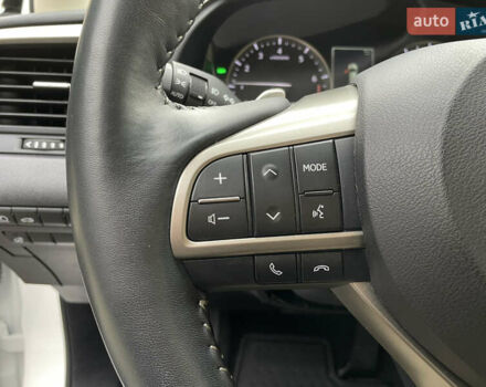 Белый Лексус РХ, объемом двигателя 3.46 л и пробегом 35 тыс. км за 41500 $, фото 13 на Automoto.ua