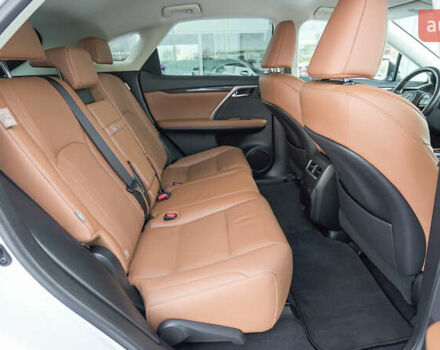 Білий Лексус РХ, об'ємом двигуна 2 л та пробігом 33 тис. км за 48299 $, фото 6 на Automoto.ua