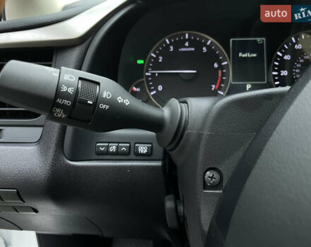 Белый Лексус РХ, объемом двигателя 3.46 л и пробегом 35 тыс. км за 41500 $, фото 14 на Automoto.ua