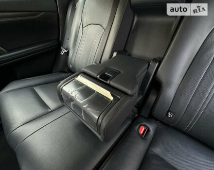 Белый Лексус РХ, объемом двигателя 2 л и пробегом 6 тыс. км за 57500 $, фото 51 на Automoto.ua