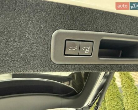 Белый Лексус РХ, объемом двигателя 2 л и пробегом 5 тыс. км за 52500 $, фото 27 на Automoto.ua