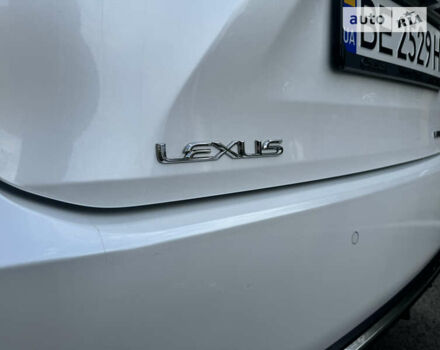 Белый Лексус РХ, объемом двигателя 2 л и пробегом 6 тыс. км за 57500 $, фото 18 на Automoto.ua