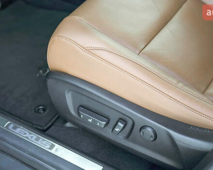 Білий Лексус РХ, об'ємом двигуна 2 л та пробігом 33 тис. км за 48299 $, фото 17 на Automoto.ua