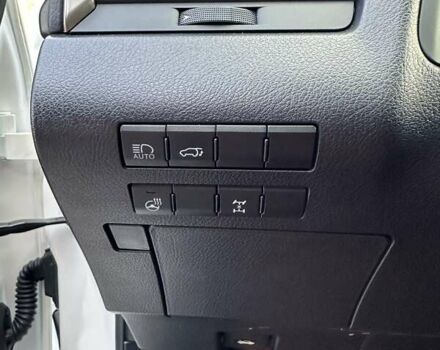 Белый Лексус РХ, объемом двигателя 2 л и пробегом 43 тыс. км за 53999 $, фото 38 на Automoto.ua