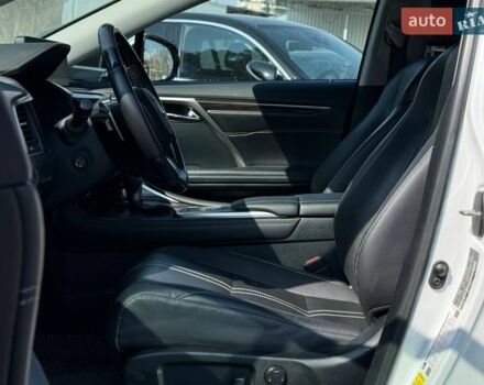 Белый Лексус РХ, объемом двигателя 3.5 л и пробегом 63 тыс. км за 58500 $, фото 9 на Automoto.ua