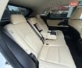 Белый Лексус РХ, объемом двигателя 2 л и пробегом 5 тыс. км за 52500 $, фото 23 на Automoto.ua