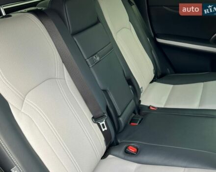 Белый Лексус РХ, объемом двигателя 2 л и пробегом 31 тыс. км за 53900 $, фото 24 на Automoto.ua