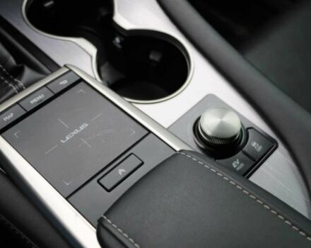 Белый Лексус РХ, объемом двигателя 3.5 л и пробегом 18 тыс. км за 42500 $, фото 11 на Automoto.ua