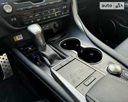 Белый Лексус РХ, объемом двигателя 2 л и пробегом 6 тыс. км за 57500 $, фото 42 на Automoto.ua