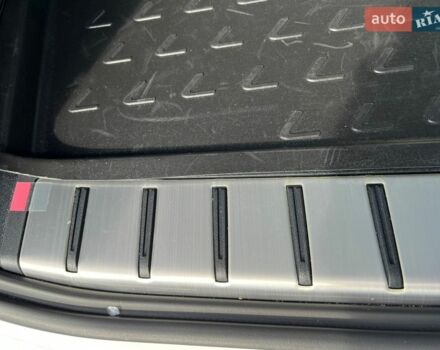 Белый Лексус РХ, объемом двигателя 2 л и пробегом 31 тыс. км за 53900 $, фото 34 на Automoto.ua