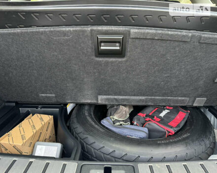 Белый Лексус РХ, объемом двигателя 2 л и пробегом 6 тыс. км за 57500 $, фото 69 на Automoto.ua