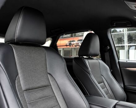 Білий Лексус РХ, об'ємом двигуна 2.4 л та пробігом 24 тис. км за 54500 $, фото 29 на Automoto.ua
